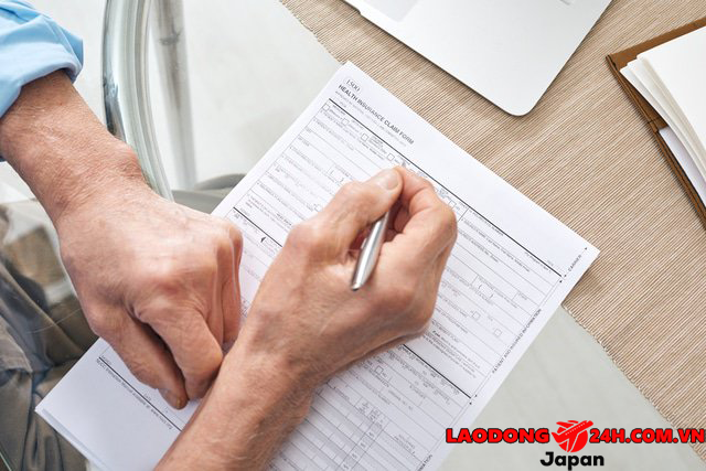 Xuất Khẩu Lao Động Nợ Phí