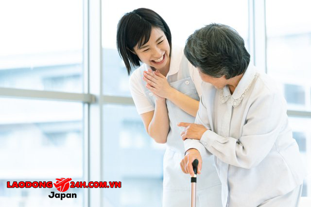 Xuất Khẩu Lao Động Nợ Phí