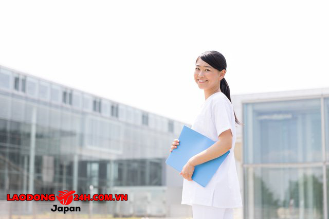 Xuất Khẩu Lao Động Nợ Phí
