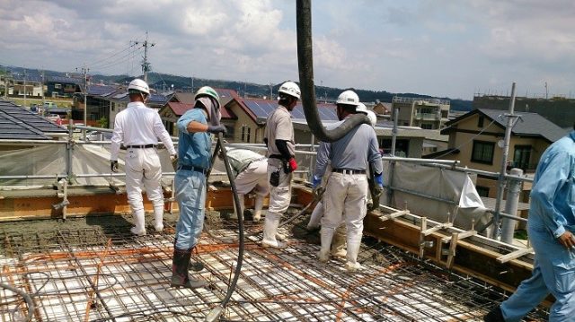 Xuất Khẩu Lao Động Nợ Phí